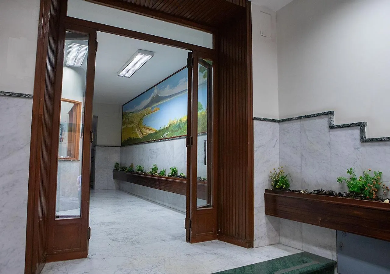 Zuroli Suite Neapol